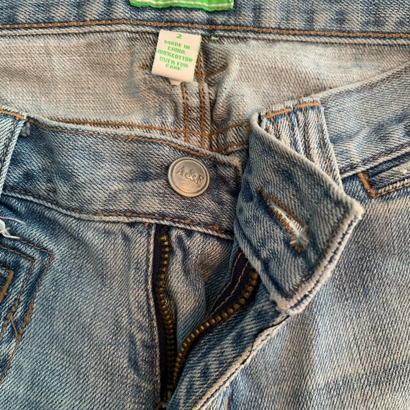 Abercrombie and Fitch Crop Faded cuffed denim - Picture 5 of 6
